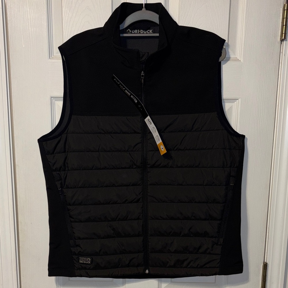 NWT- Men’s Large Dri Duck Vest